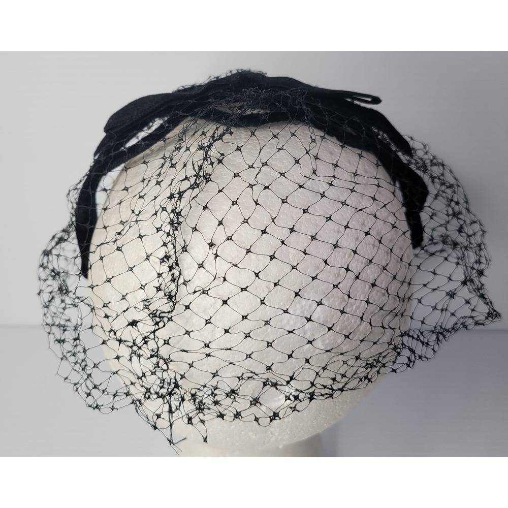 1960's Vintage Veil Black Headpiece with Felt Bow Headband Enhancer - Picture 3 of 6